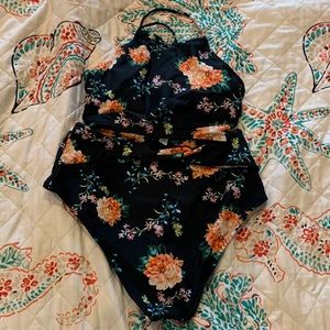 Cupshe Floral Two Piece Swimsuit